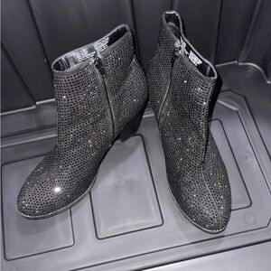 Elegant Black Ankle Boots